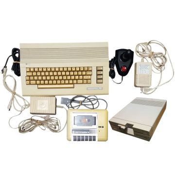 Commodore C64C-Incl. Cassette Deck & Joystick & Floppy Drive (Commodore 64) Gebruikt
