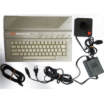 Atari 800XE Console-Incl. Joystick (Atari XE) Gebruikt