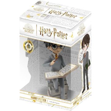 Plastoy Harry Potter Chibi Figure-Harry Potter (Stack of Spellbooks) (Diversen) Nieuw